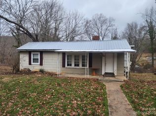 1064 Pine Ridge Rd, Asheville, NC 28804