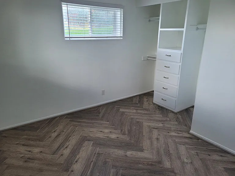2119 S Davis Blvd E — Photo 12