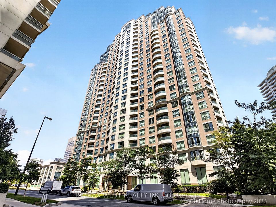 1st image of 7 Lorraine Dr #706