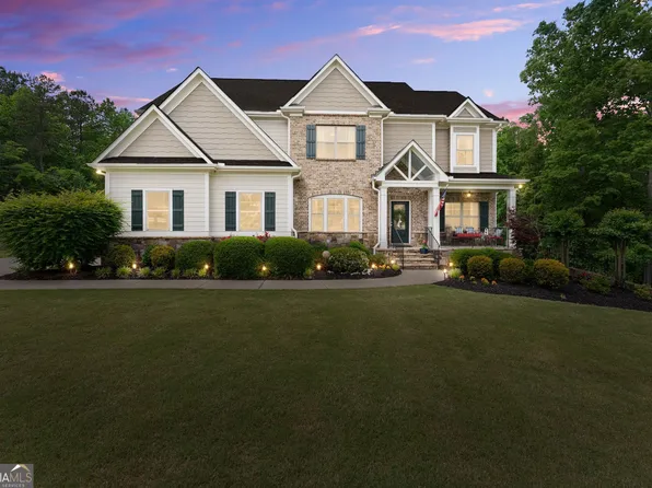 1247 Sterling Lake Dr, Jefferson, GA 30549