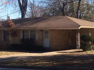 806 Glencrest Ln, Longview, TX 75601