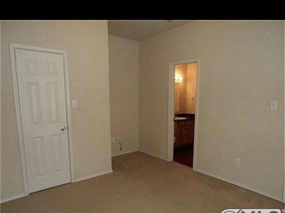 4th image of 122 Lindas Creek Ln