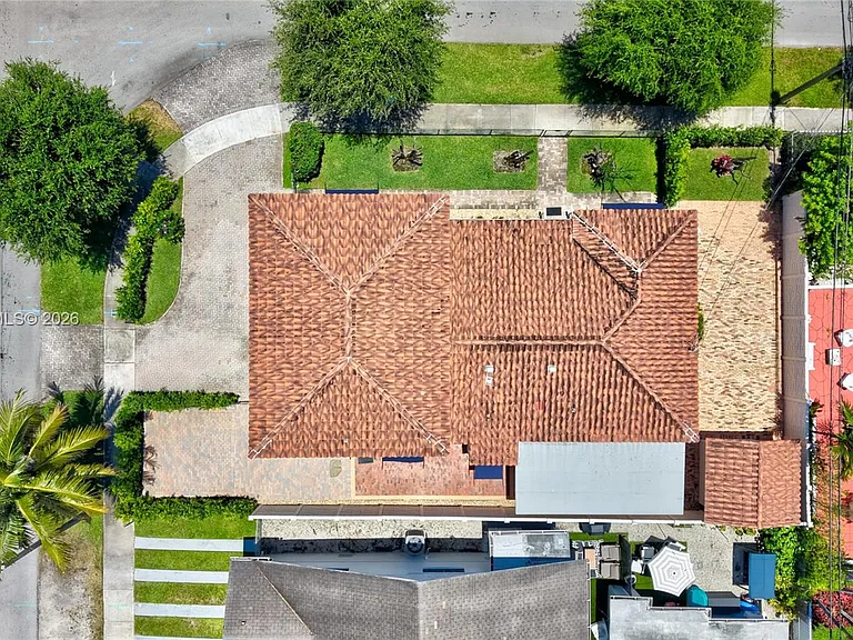500 SW 51st Ct — Photo 81