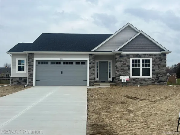 7452 Skylar Ct, Swartz Creek, MI 48473