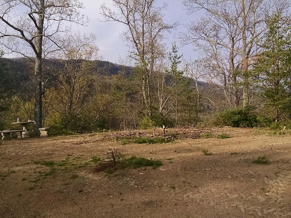 2nd image of 2520 Lea Lake Rd