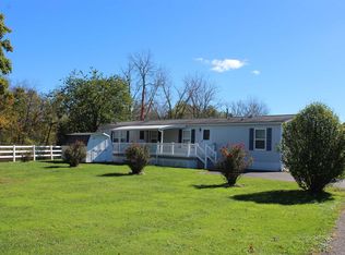 210 Brittany Ter, Rock Tavern, NY 12575