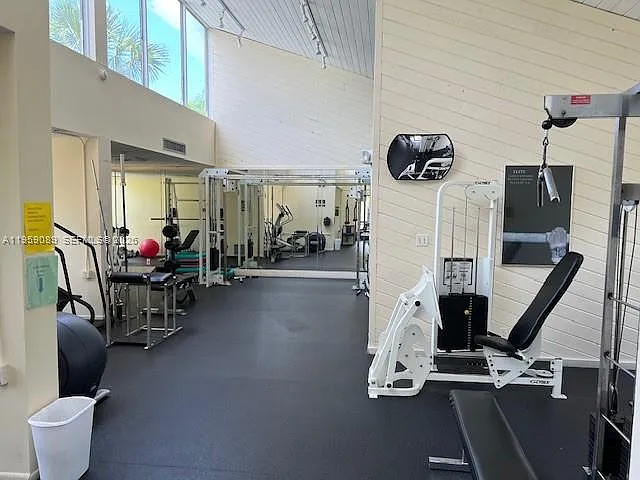 2226 N Cypress Bend Dr #210 — Photo 38