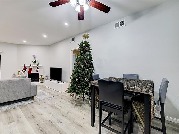 2nd image of 9707 Richmond Ave APT 31