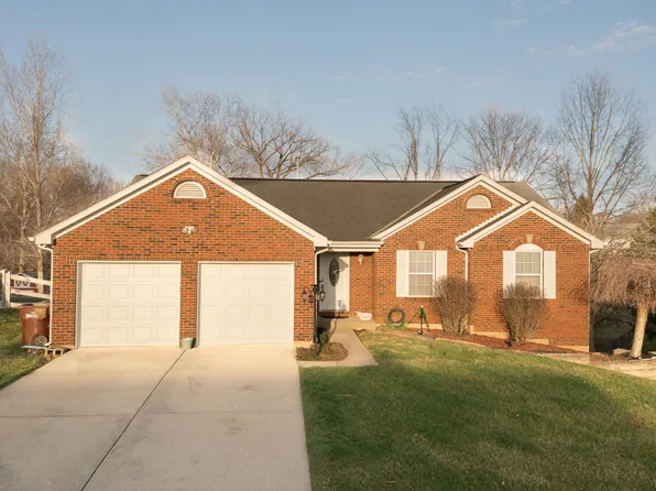 8709 Sentry Dr, Florence, KY 41042