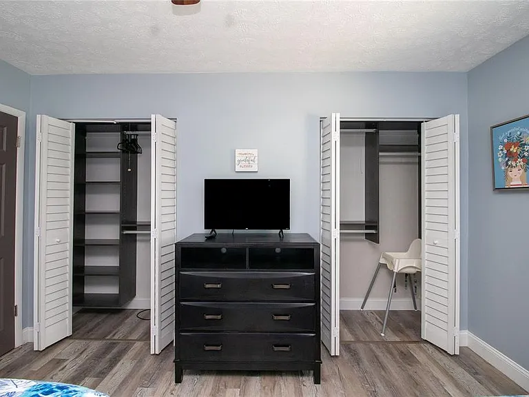 1635 Gladys St #2 — Photo 25