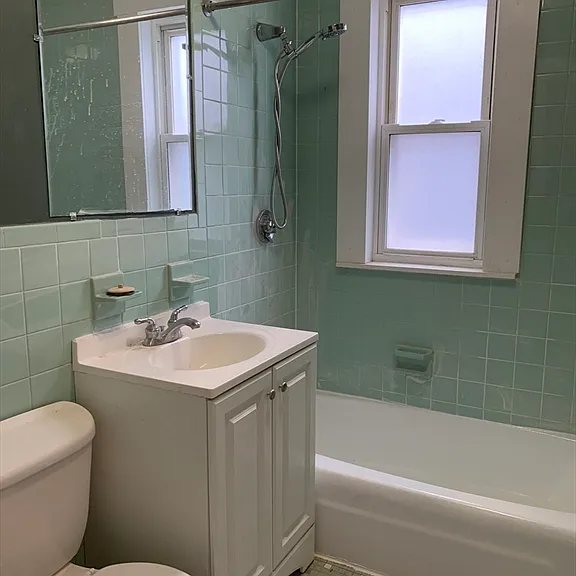 6 Taft St #1 — Photo 7