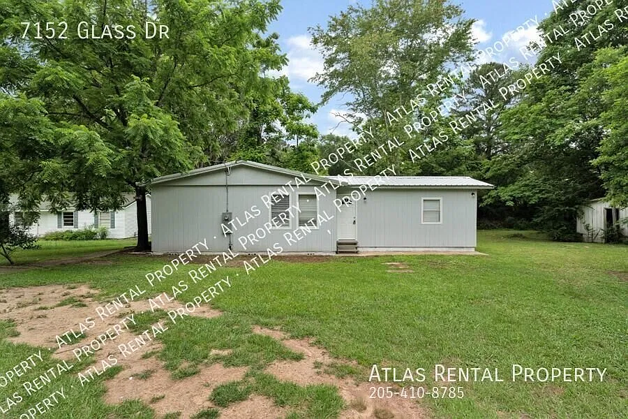 Rock Creek 3 Bedroom/2 Bath Move in Ready! Pet Friendly — Photo 1