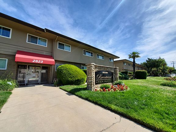 2nd image of 2823-2831 El Camino Ave #2823-3