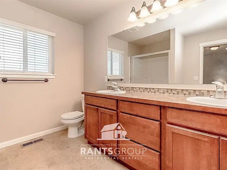 4724 Stonegate St SE — Photo 23