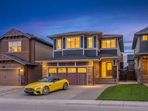 144 E Cougar Ridge Mnr SW, Calgary, AB T3H 0V4