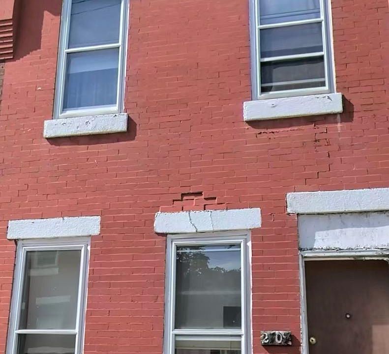 1st image of 2707 Latona St