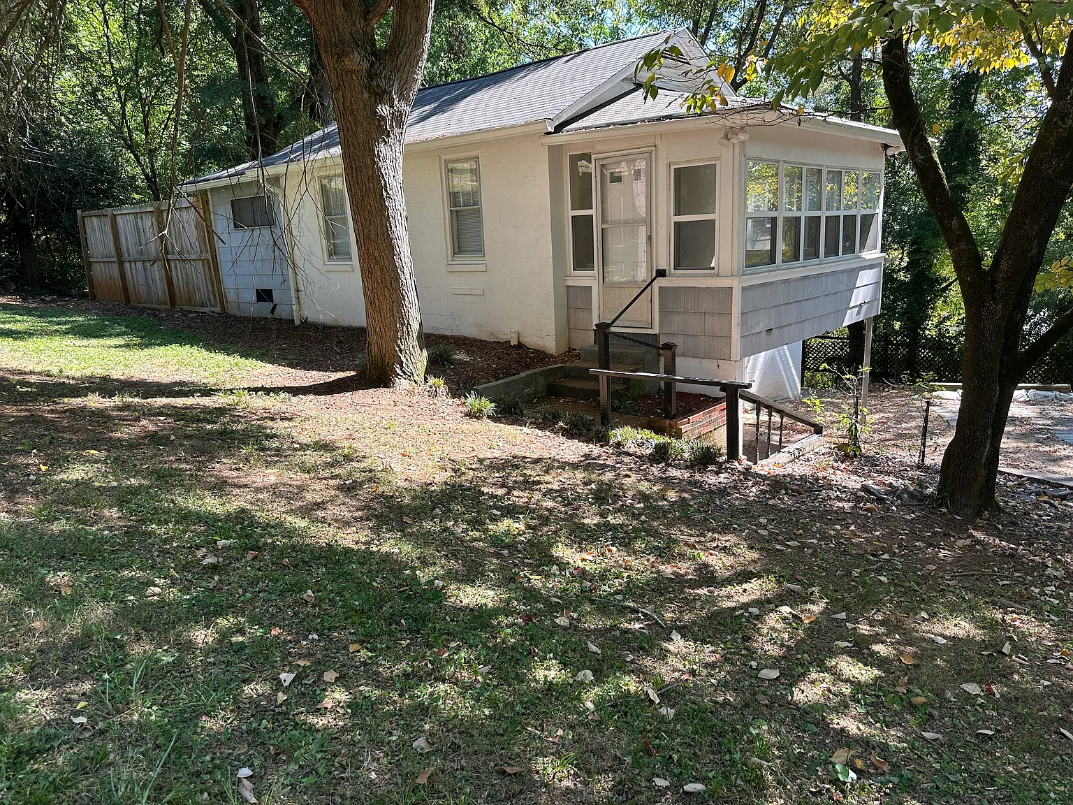 1 bed, 1400 sqft, $1,175 — Photo 1