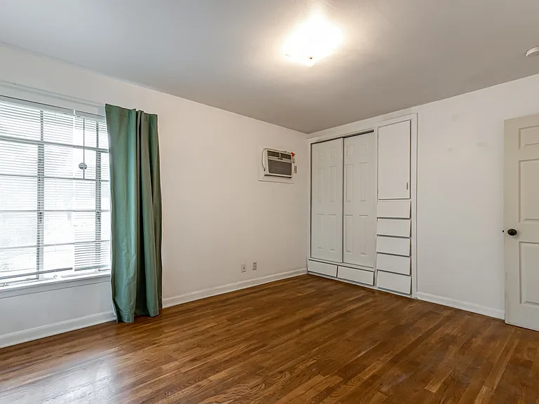 354 Brettonwood Dr #1 — Photo 21