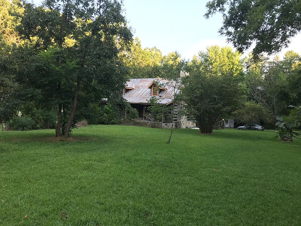 1403 Country Lake Dr - Property Image