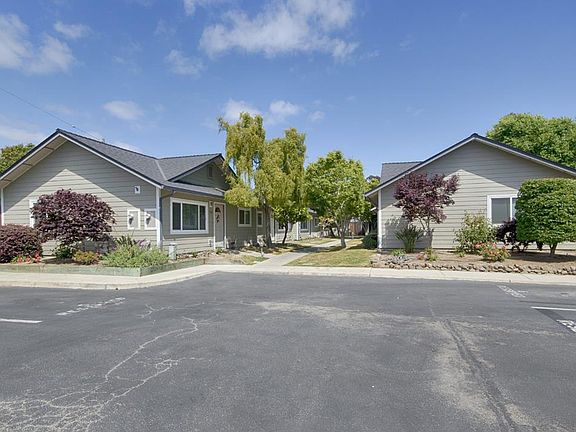 2nd image of 3344 Mission Dr
