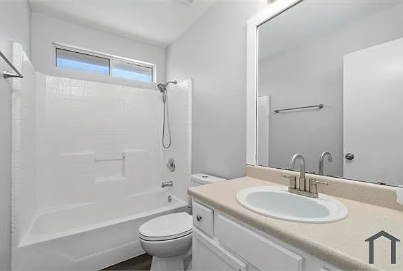 3301A El Salido Pkwy — Photo 16