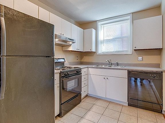 4th image of 5142 Waterman Blvd APT 1B
