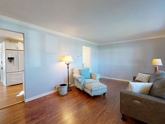 2nd image of 2121 Halsey Dr