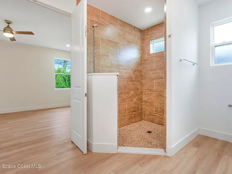 1041 Wesberry St SE — Photo 20