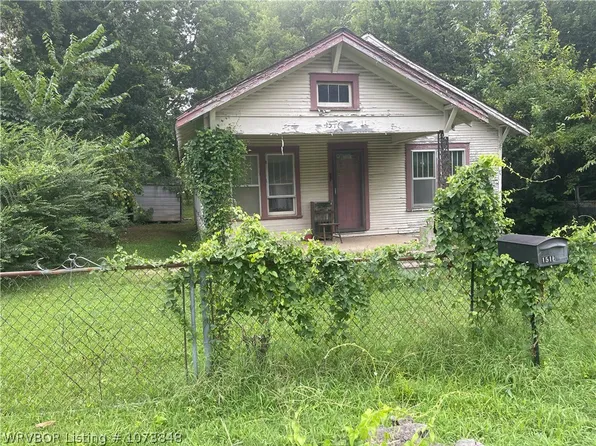 1516 S 16th St, Fort Smith, AR 72901