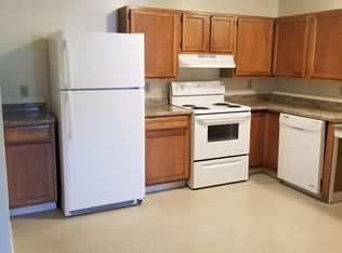 91 S 2nd Ave #12, Taftville, CT 06380