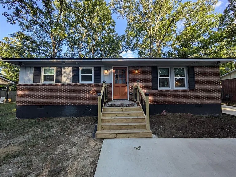 122 Malone Dr NW — Photo 13