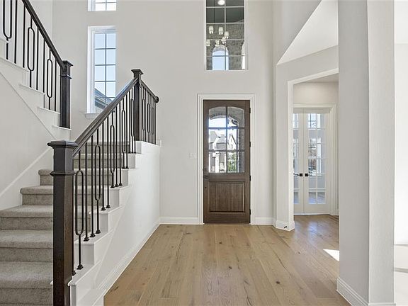 3rd image of 1709 Carter Cir