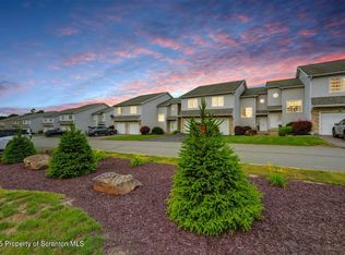 556 S Keyser Ave, Scranton, PA 18504