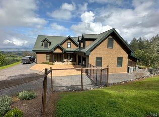 4250 Orr Springs Rd, Ukiah, CA 95482