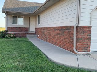 6308 E Ironhorse St, Wichita, KS 67220