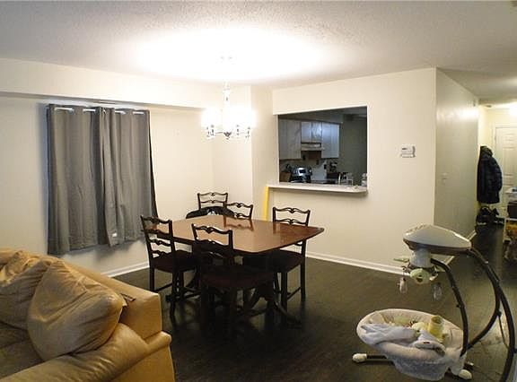 2nd image of 1904 Dunhill Dr