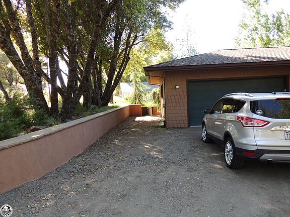 3rd image of 12704 Cresthaven Dr #540