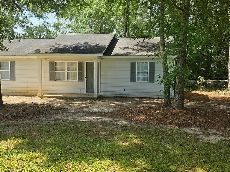 162 Nacoochee Dr — Photo 1