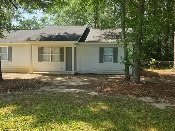 162 Nacoochee Dr, Leesburg, GA 31763