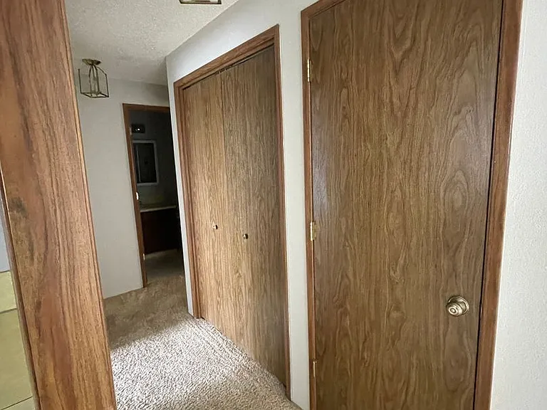 2462 Hawkins St — Photo 23