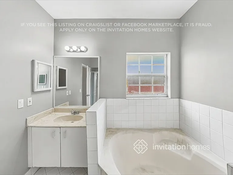 9191 SW 212th Ter — Photo 12
