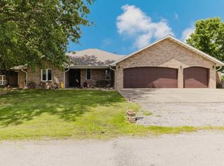 11823 Taylor Dr, Marion, IL