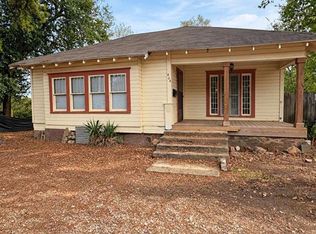 404 E Kiamichi St, Hugo, OK 74743