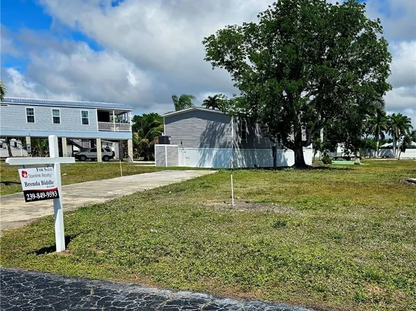 20 Cottonwood Dr, Fort Myers, FL 33908