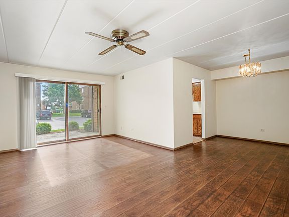 3rd image of 4924 Circle Ct APT 401