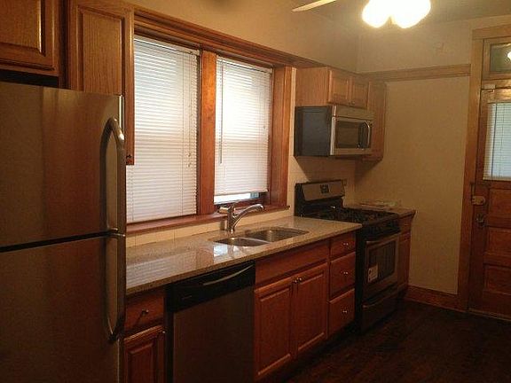 5th image of 5329 W Montrose Ave #1