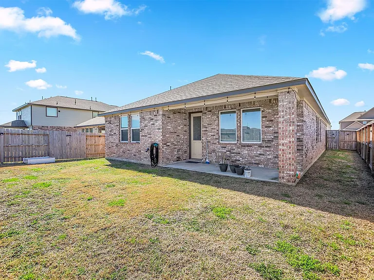 2116 Sweet Bay Dr — Photo 31