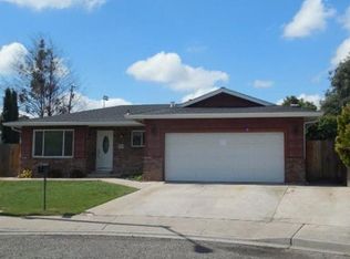 457 King Ct, Oakdale, CA 95361