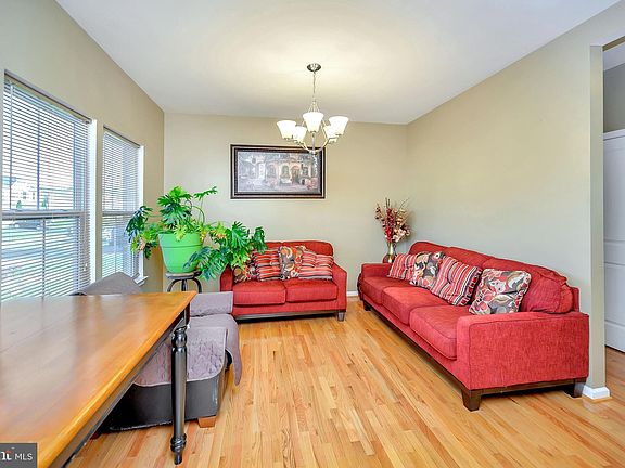 2nd image of 2512 Cornell Dr
