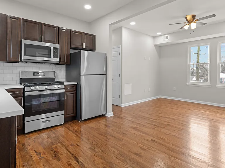 178 Union Ave — Photo 33
